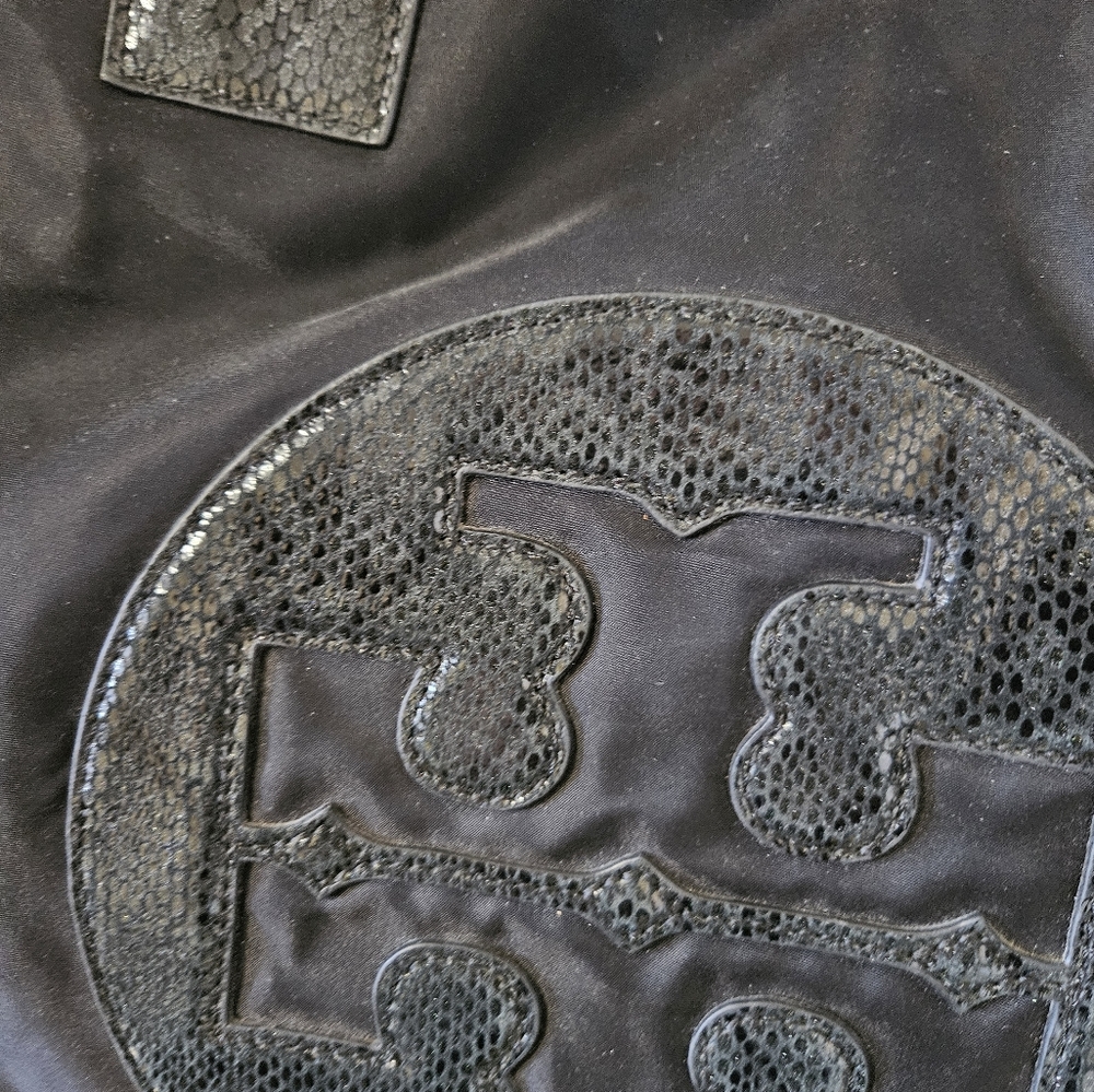 LikeNew!Tory Burch XXL Black Nylon and snake leather Tote bag - Picture 3 of 12